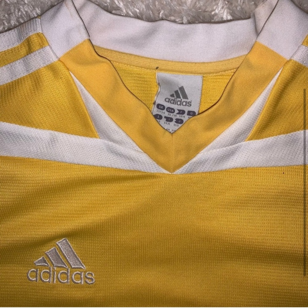 Custom Reworked vintage ADIDAS Crop Top - Picture 4 of 4
